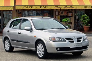 Nissan Almera 