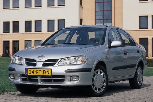 Nissan Almera 