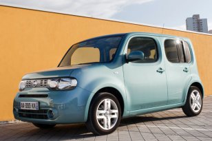 Nissan Cube 2010 - 2011