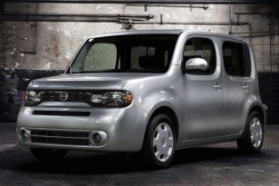 Nissan Cube 2010 - 2011