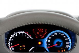 Nissan Cube 2010 - 2011