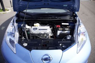 Nissan Leaf 2010 - 2013