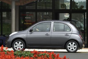Nissan Micra 2003 - 2005