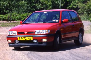 Nissan Sunny 1991 - 1993