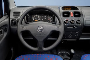 Opel Agila 2000 - 2003