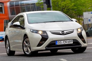 Opel Ampera 2011