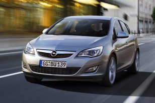 Opel Astra 2009 - 2012