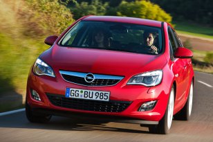 Opel Astra 2009 - 2012