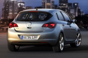 Opel Astra 2009 - 2012