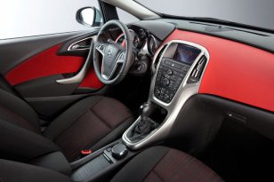 Opel Astra 2009 - 2012