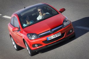 Opel Astra 2007 - 2011