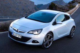 Opel Astra 2012