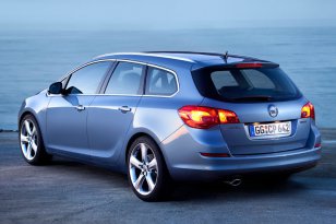 Opel Astra 2010 - 2012