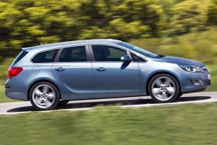 Opel Astra 2010 - 2012