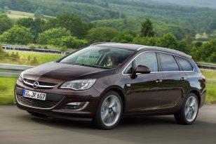 Opel Astra 2012