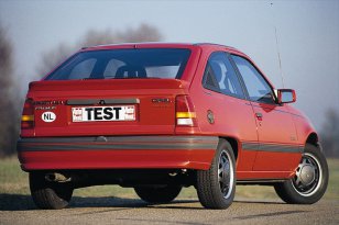 Opel Kadett 1989 - 1991