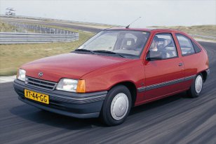 Opel Kadett 1989 - 1991