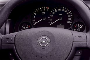 Opel Tour 2002 - 2004