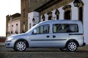 Opel Tour 2004 - 2011