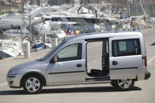 Opel Tour 2004 - 2011