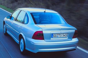 Opel Vectra 1999 - 2002