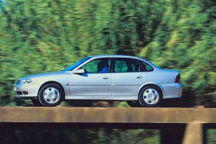 Opel Vectra 1999 - 2002