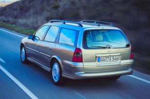 Opel Vectra 1999 - 2002