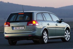 Opel Vectra 2003 - 2005