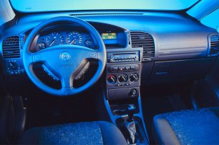 Opel Zafira 1999 - 2003