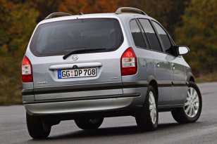 Opel Zafira 2003 - 2005