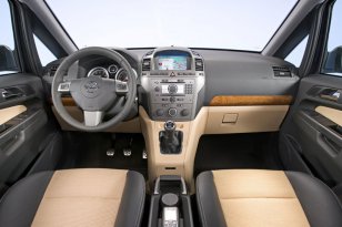 Opel Zafira 2005 - 2008
