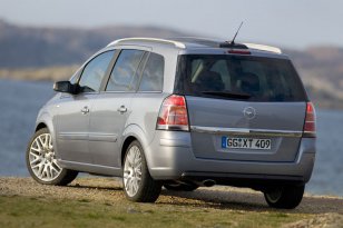 Opel Zafira 2005 - 2008