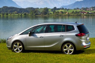 Opel Zafira 2011