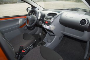 Peugeot 107 2008 - 2012
