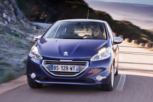 Peugeot 208 2012