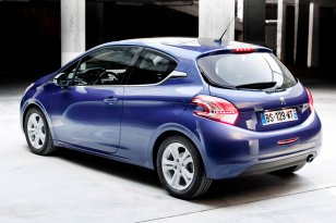 Peugeot 208 2012