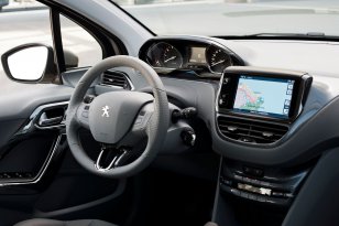 Peugeot 208 2012