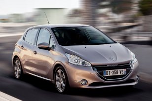 Peugeot 208 2012