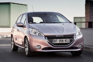 Peugeot 208 2012