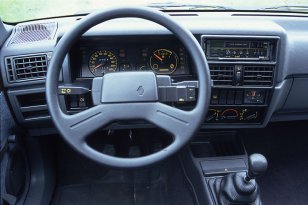 Renault 19 1988 - 1992