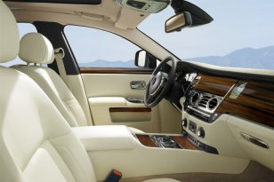 Rolls-Royce Ghost 2010
