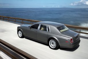 Rolls-Royce Phantom 2003