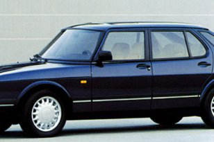 Saab 900 