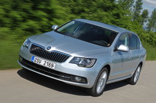 Škoda Superb 2013