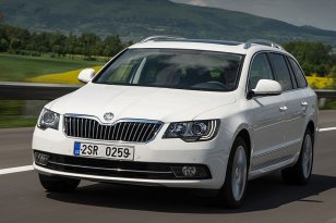 Škoda Superb 2013