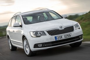 Škoda Superb 2013