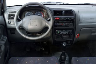 Suzuki Alto 2002 - 2006
