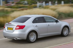Suzuki Kizashi 2010 - 2015