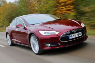 Tesla Model S 2013