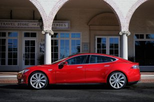 Tesla Model S 2013